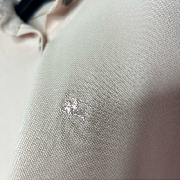 Burberry pink ruffle collar button up tshirt baby pink ! Stunning Burberry - Picture 4 of 12